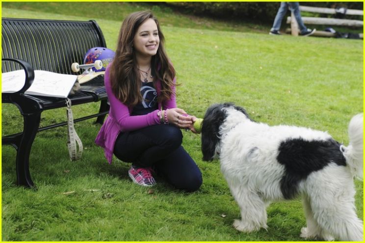 Mary Mouser