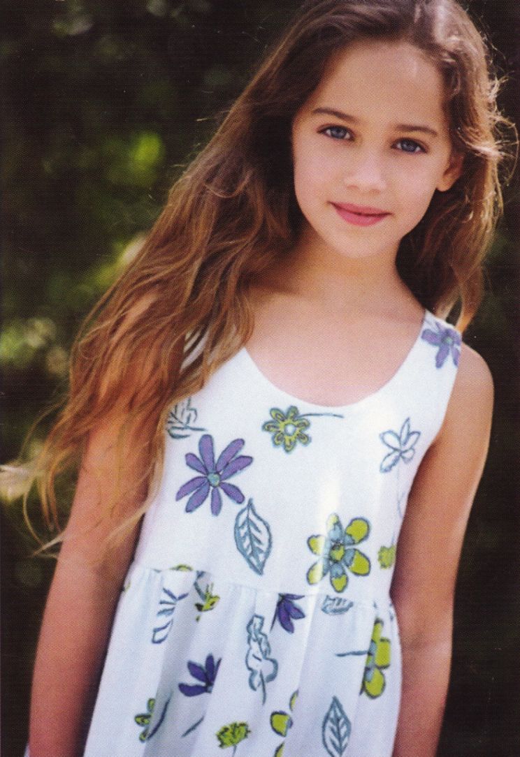 Mary Mouser