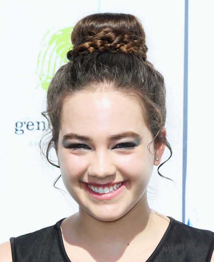 Mary Mouser