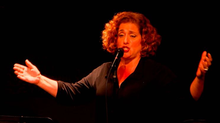 Mary Testa