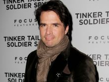 Matthew Settle