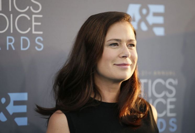 Maura Tierney