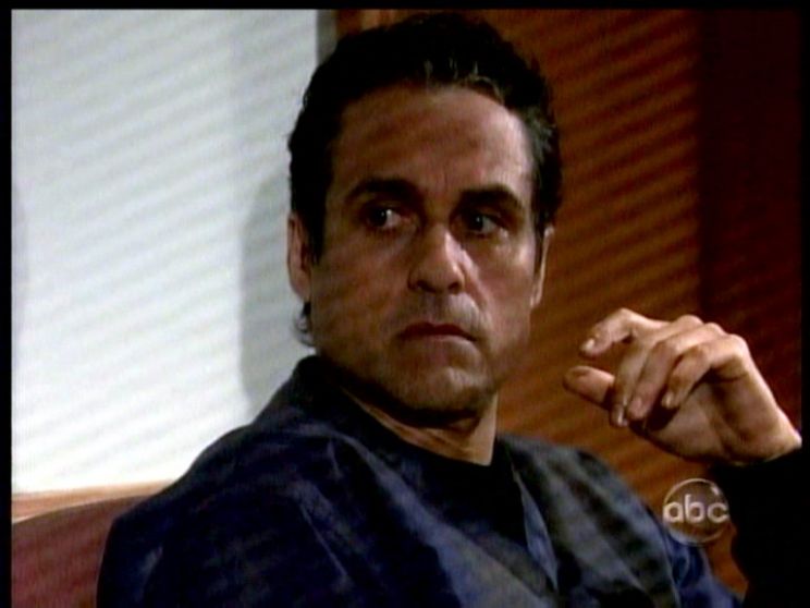 Maurice Benard