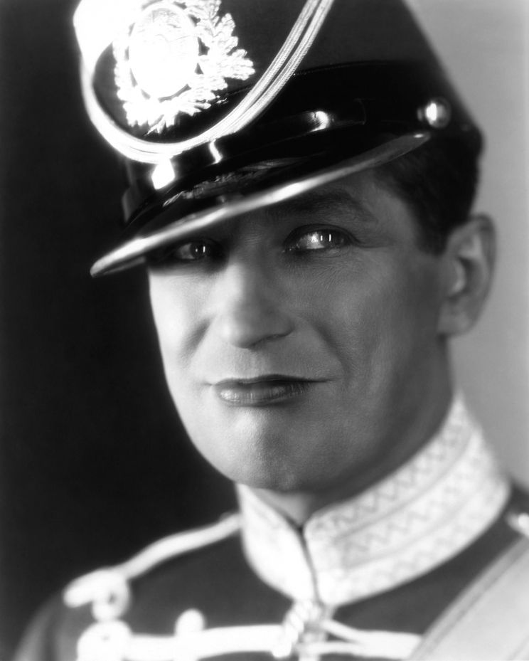 Maurice Chevalier