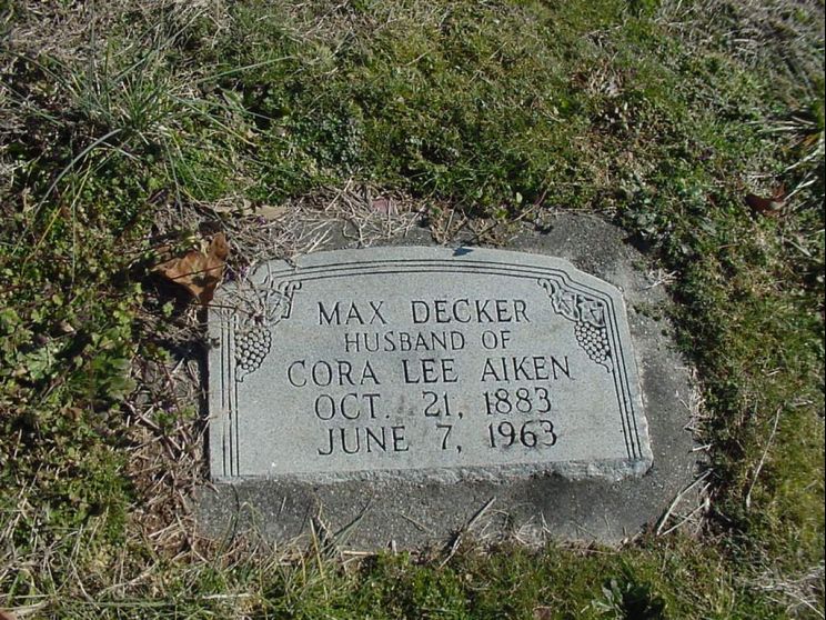 Max Decker