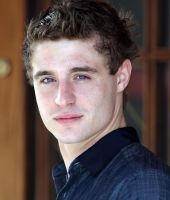 Max Irons