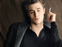 Max Irons