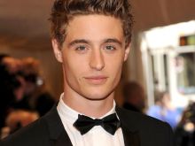 Max Irons