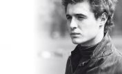 Max Irons