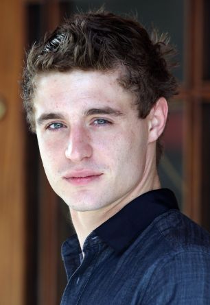 Max Irons