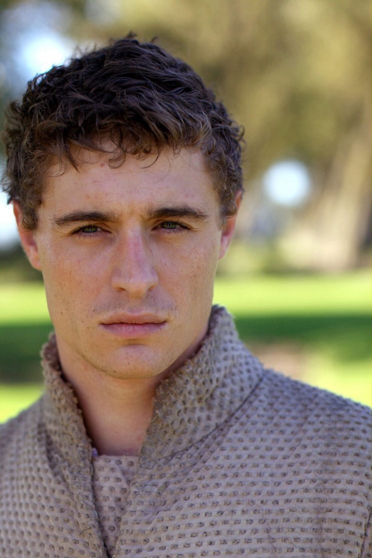 Max Irons