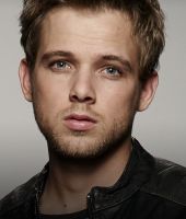 Max Thieriot