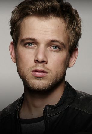 Max Thieriot