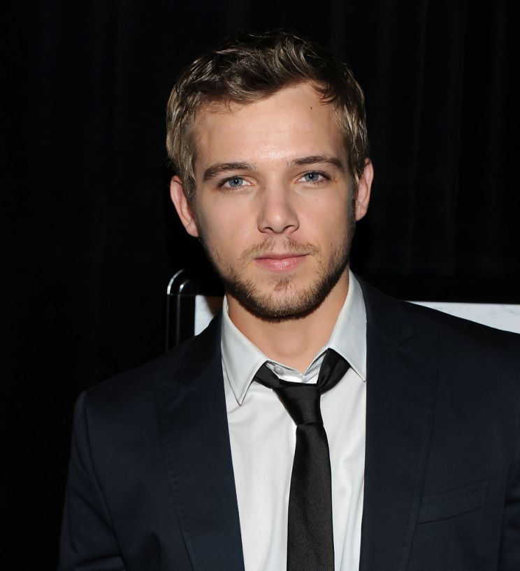 Max Thieriot