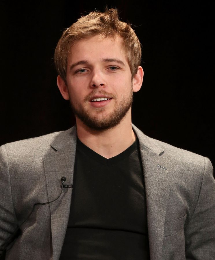 Max Thieriot