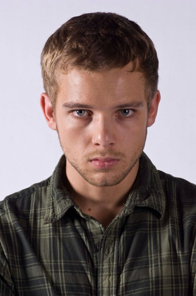 Max Thieriot