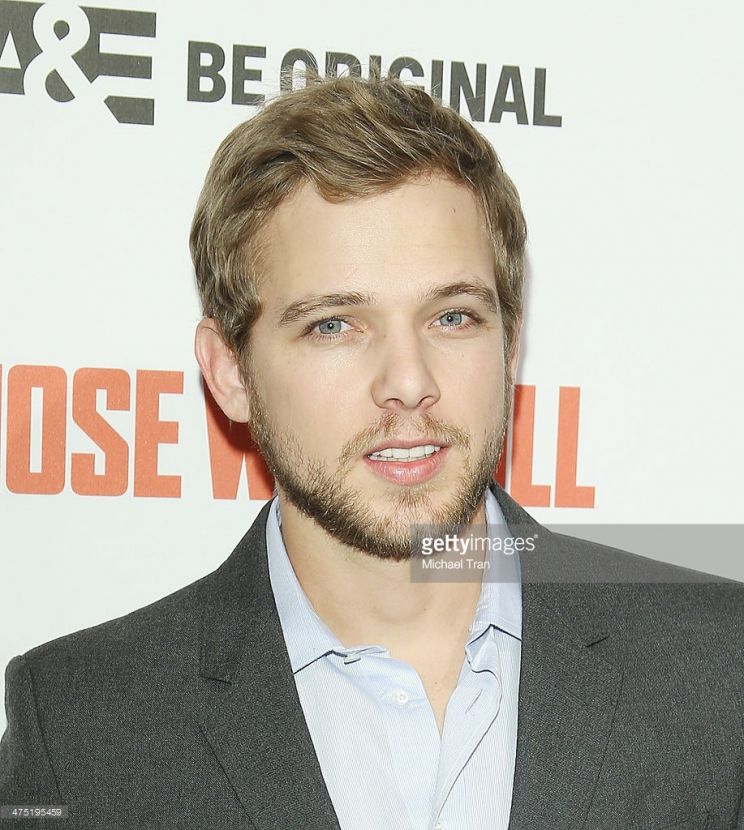 Max Thieriot