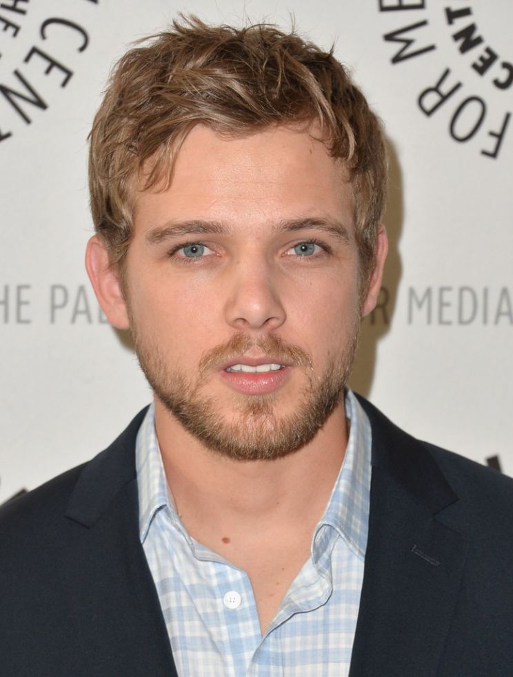 Max Thieriot