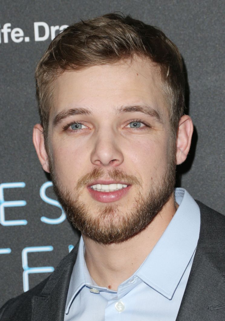 Max Thieriot