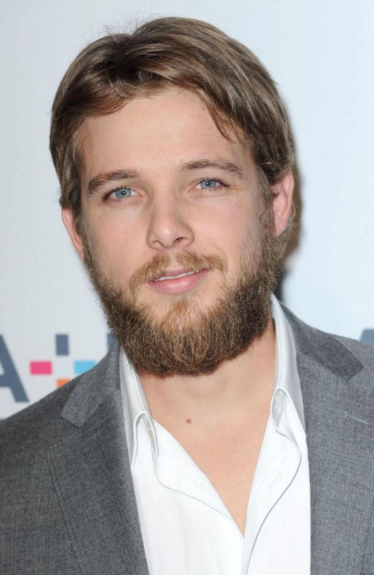 Max Thieriot