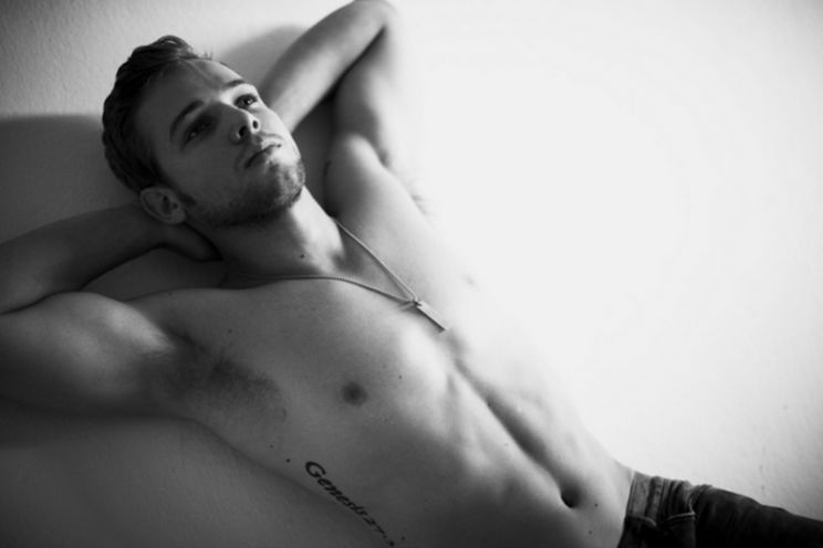 Max Thieriot