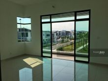 Maya Hills
