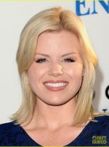 Megan Hilty photo