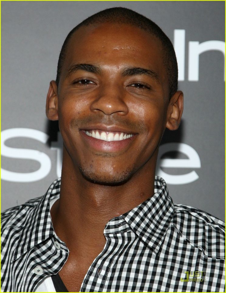 Mehcad Brooks