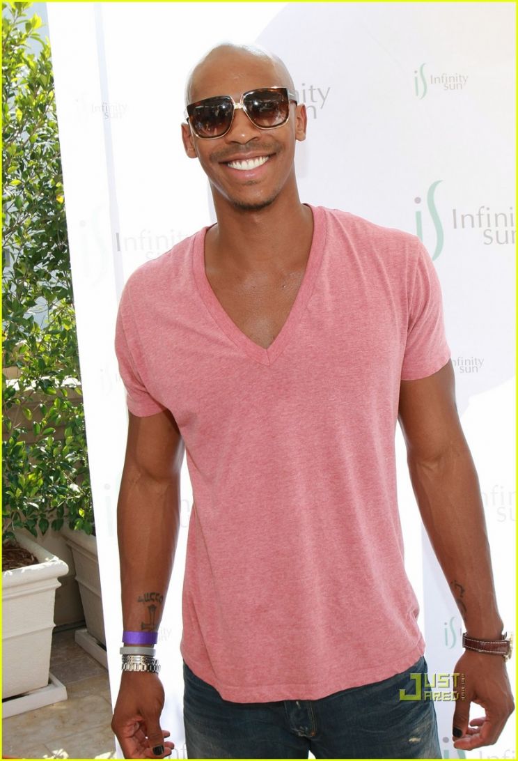 Mehcad Brooks