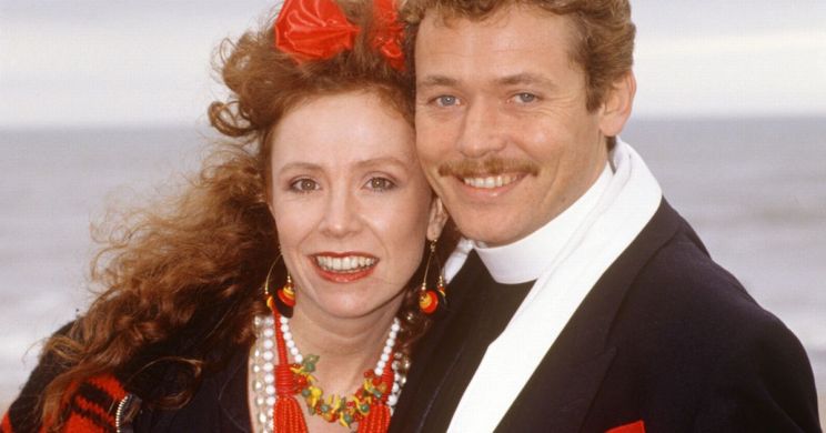 Melanie Hill