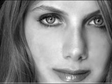 Mélanie Laurent photo