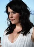 Melanie Lynskey