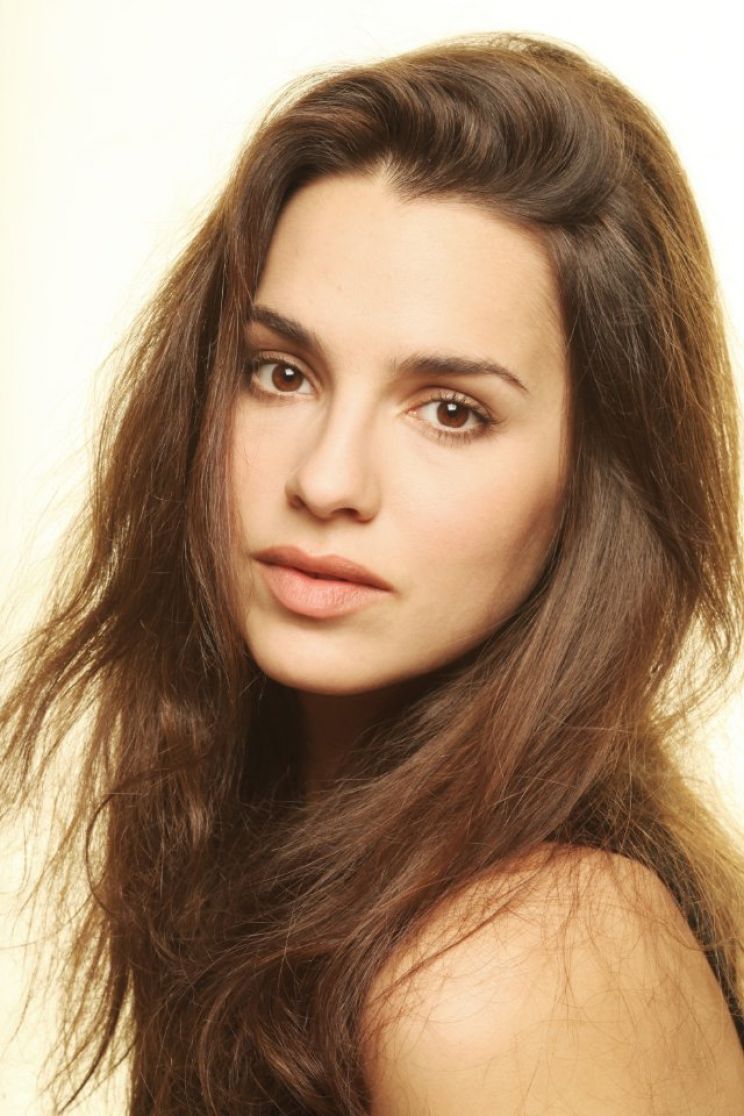 Melia Kreiling