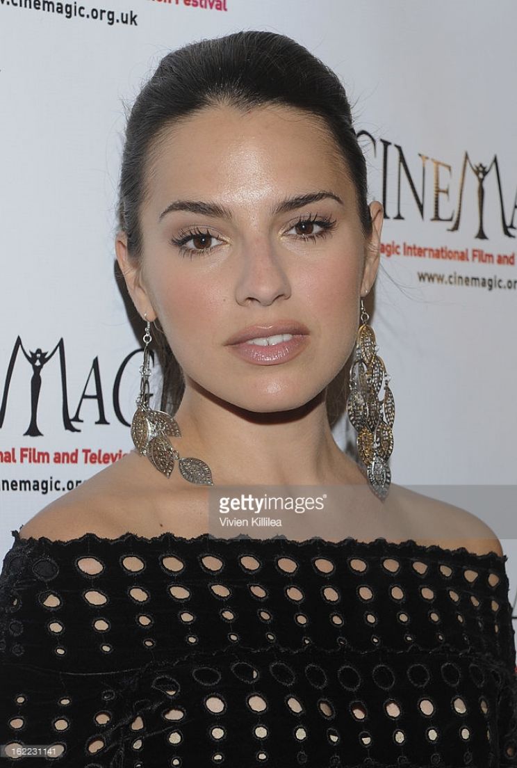 Melia Kreiling