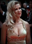 Melinda Messenger