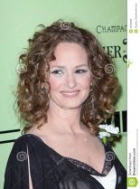 Melissa Leo