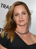 Mena Suvari #36116 picture (Portrait Medium)