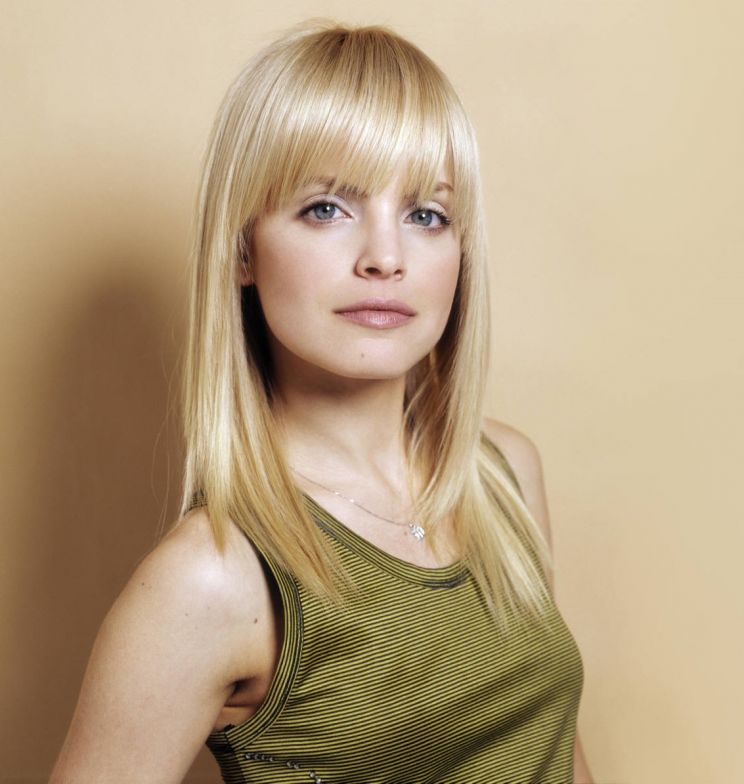 Mena Suvari