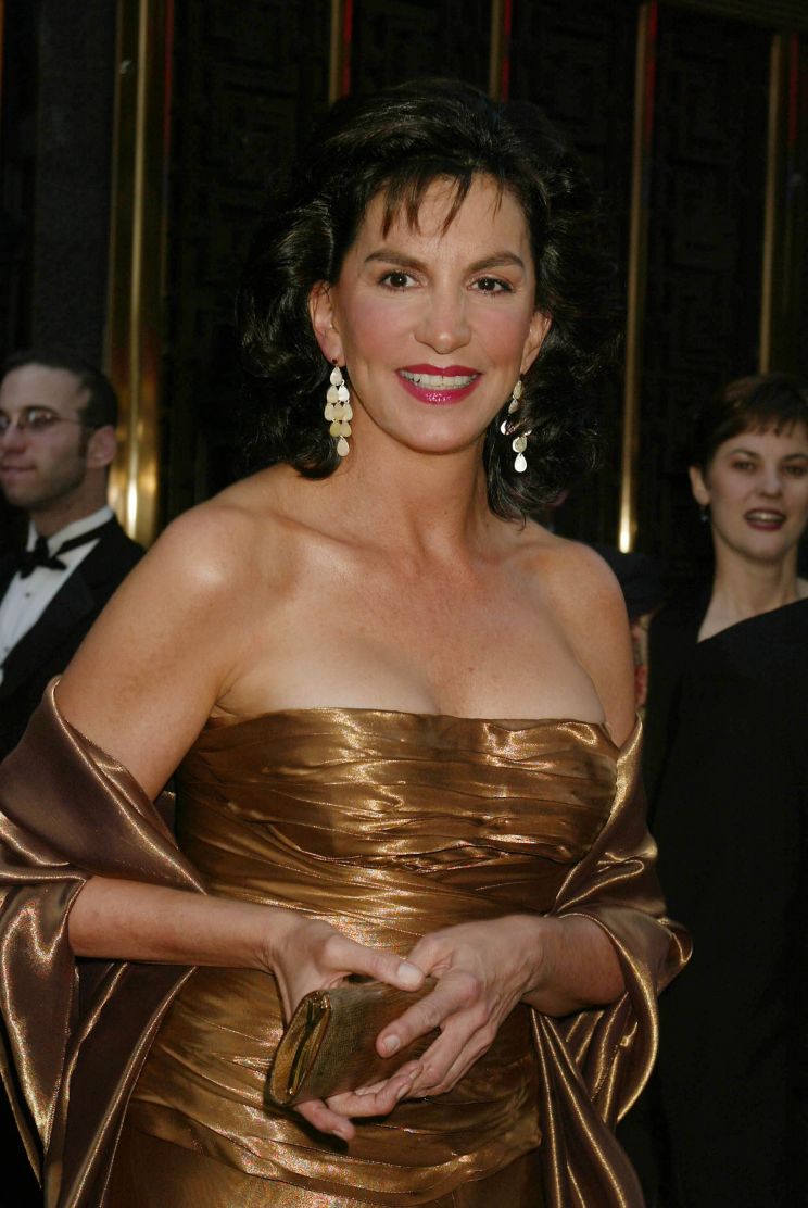 Mercedes Ruehl