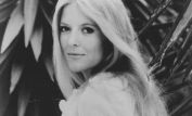 Meredith MacRae