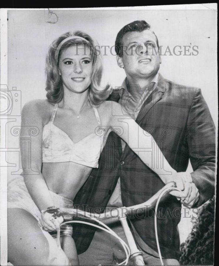 Meredith MacRae