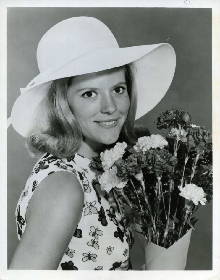 Meredith MacRae