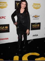 Merit Leighton #2065802 picture (Portrait Medium)