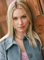 Mhairi Calvey #581090 picture (Portrait Medium)