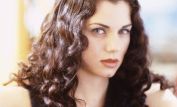 Mia Kirshner