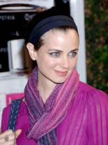 Mia Kirshner photo