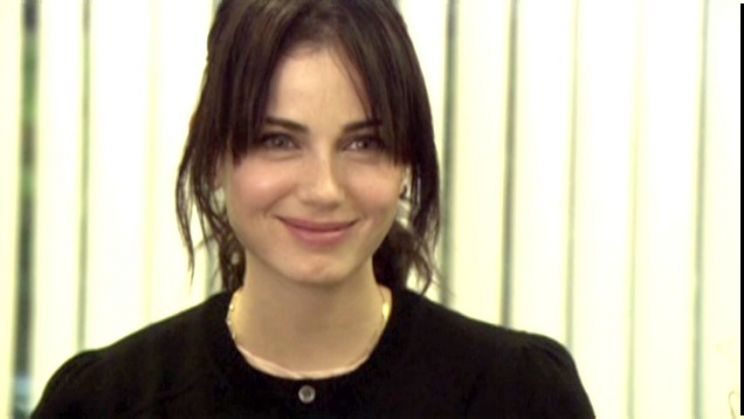 Mia Kirshner