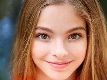 Mia Komsky