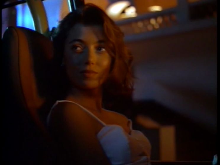 Mia Sara