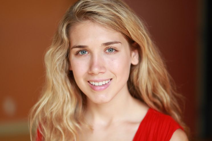 Mia Topalian